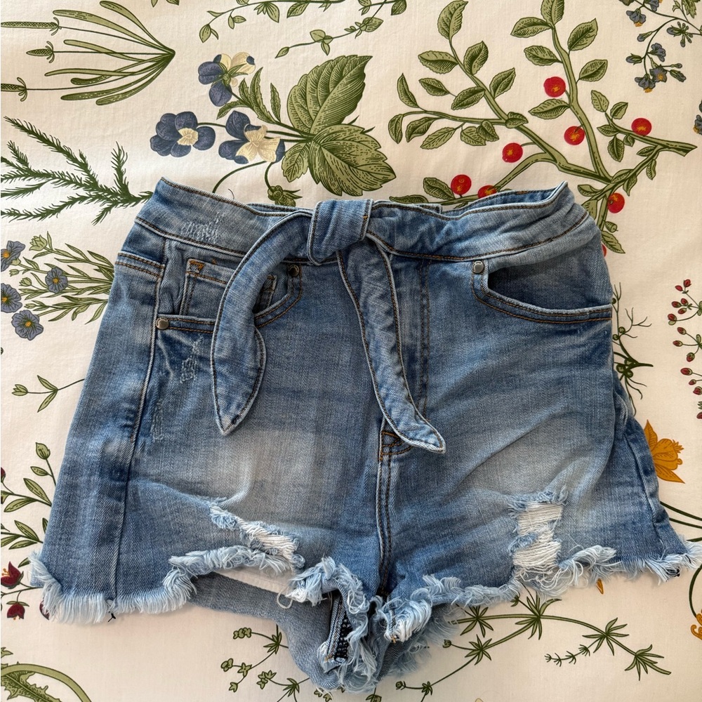 Denim Frayed Hem High waisted Women Shorts with Front Tie